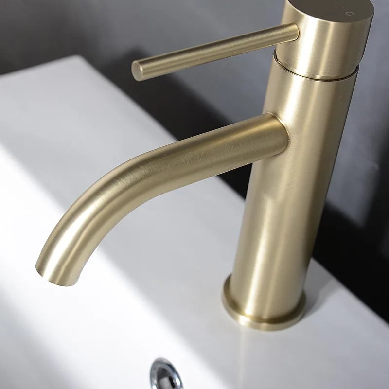 Brushed Rose Gold Bathroom Washbasin Faucet Deck Mounted Single Hole & Handle Cold And Hot Mixer Water Tap